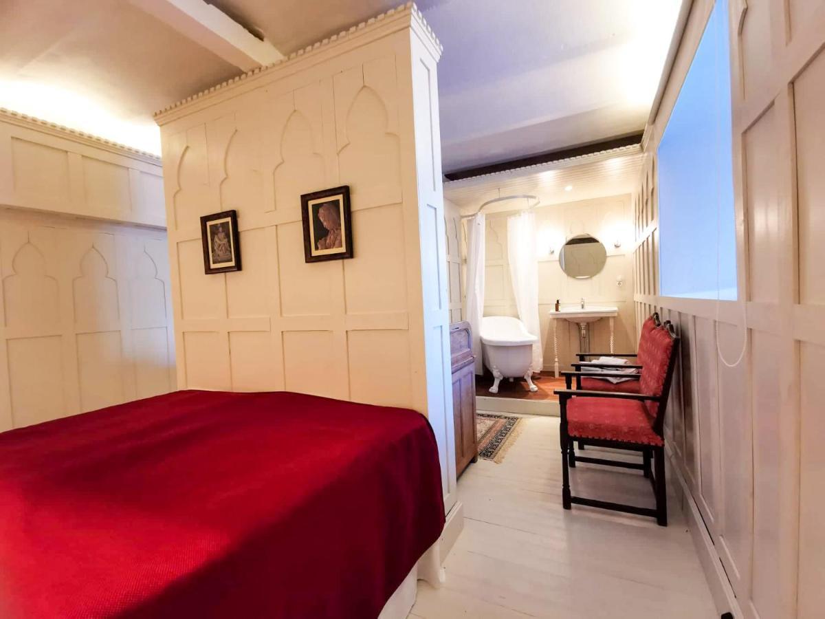 Laitse Castle Hotell Eksteriør bilde