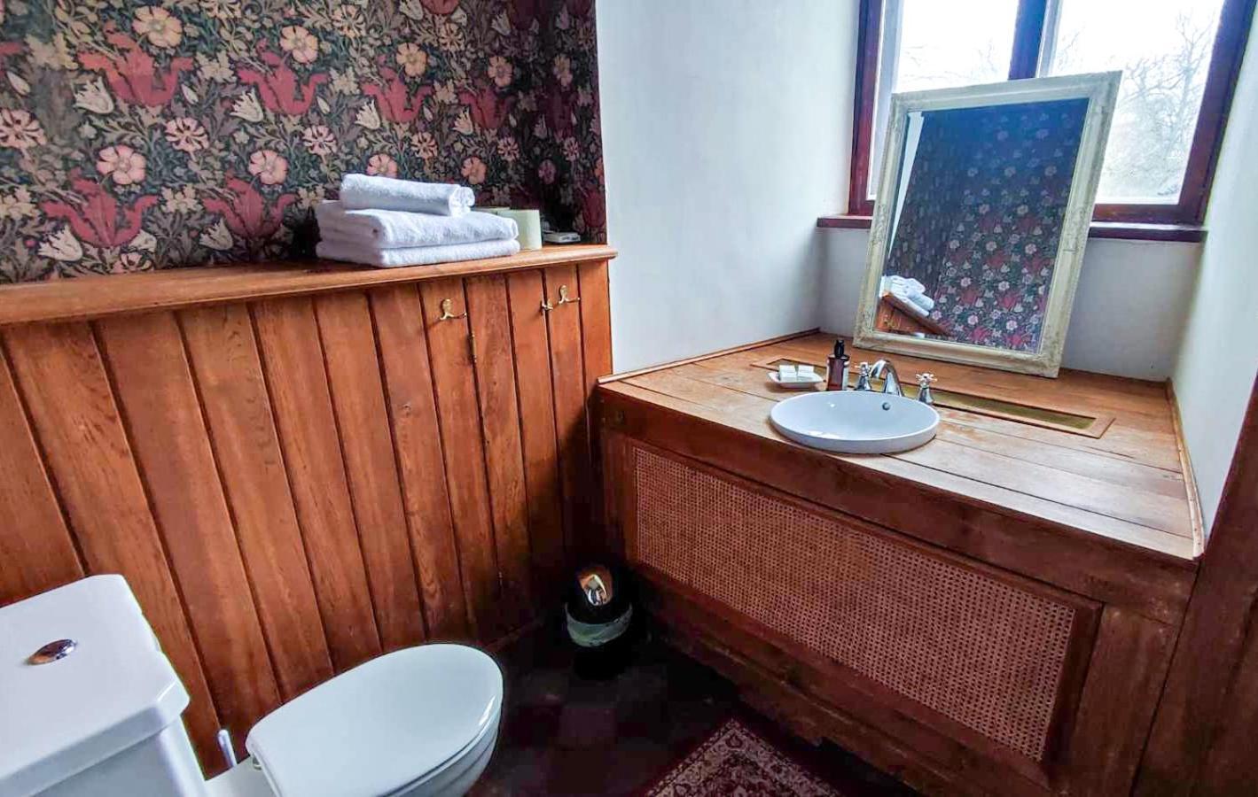 Laitse Castle Hotell Eksteriør bilde