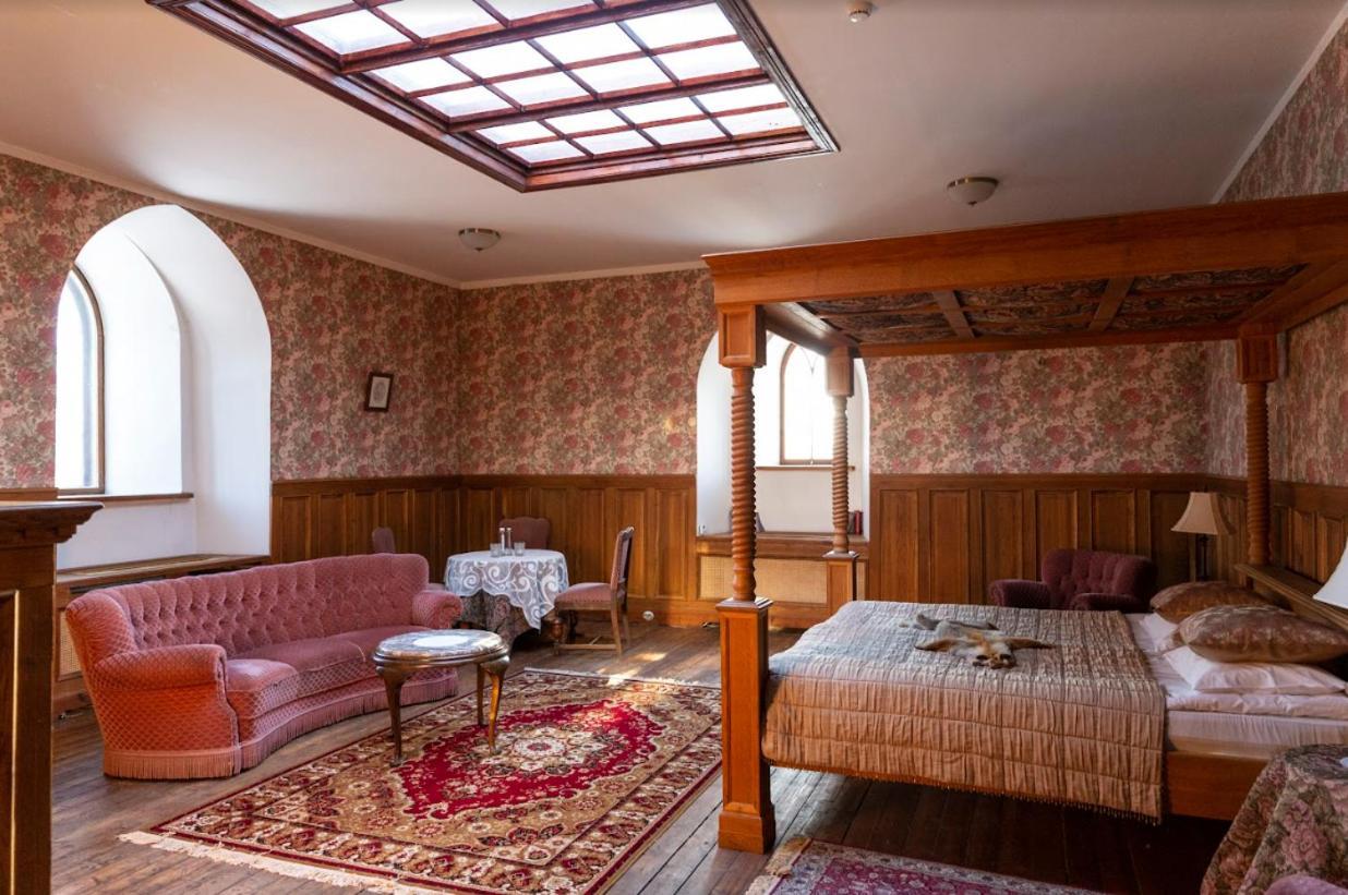Laitse Castle Hotell Eksteriør bilde