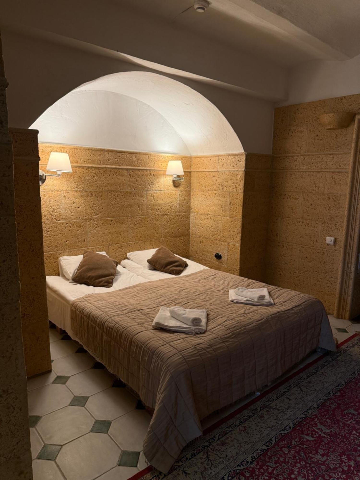 Laitse Castle Hotell Eksteriør bilde